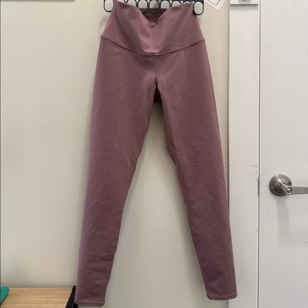 Alo Yoga high waist airbrush leggings in woodrose, XS